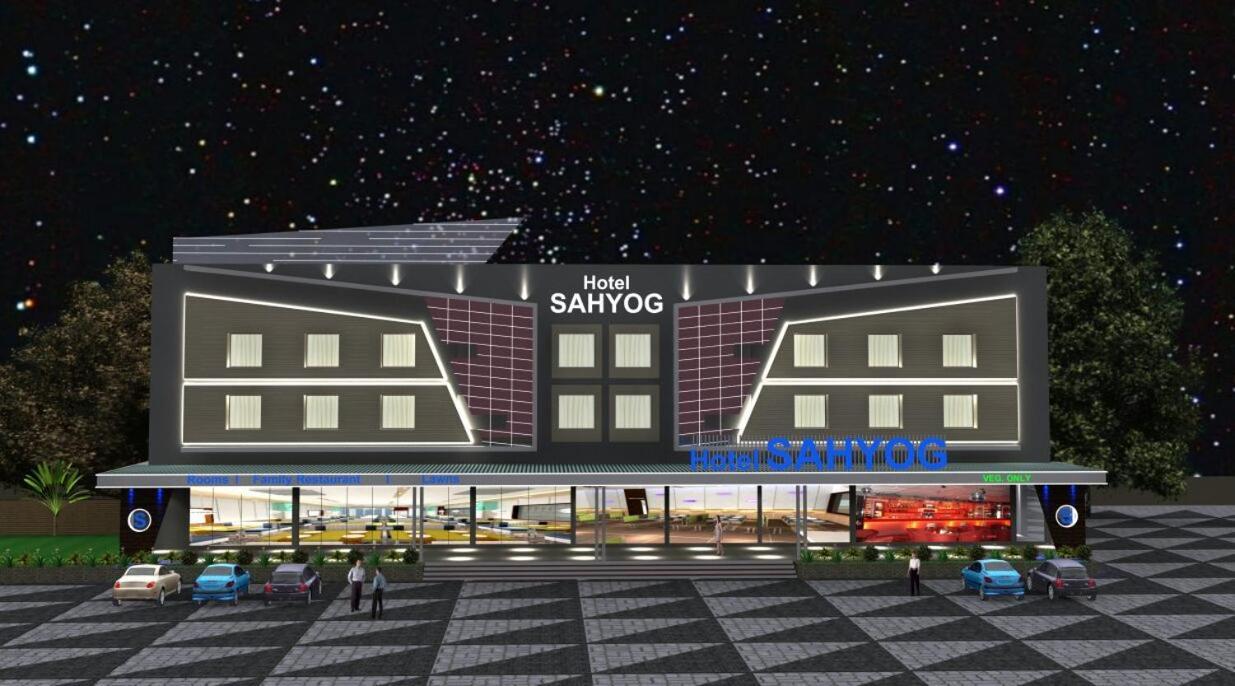 Hotel Sahyog & Rooms Surat Bagian luar foto